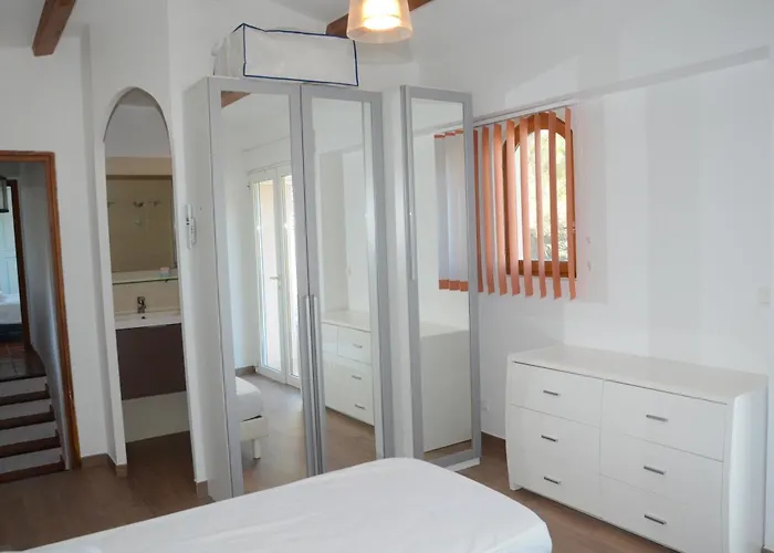 Vila De Charme Avec Piscine Sur La Colline De Valescure