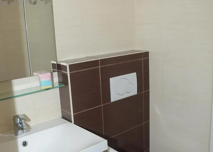 Βίλα De Charme Avec Piscine Sur La Colline De Valescure