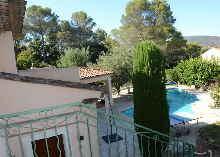 De Charme Avec Piscine Sur La Colline De Valescure Saint-Raphaël